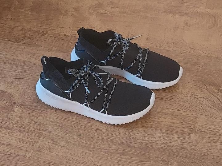 Adidas cloudfoam Sneaker Größe:40 in Kiel