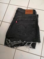 Levi's kurze jeans highwaist grau shorts 26 Sachsen - Lichtentanne Vorschau