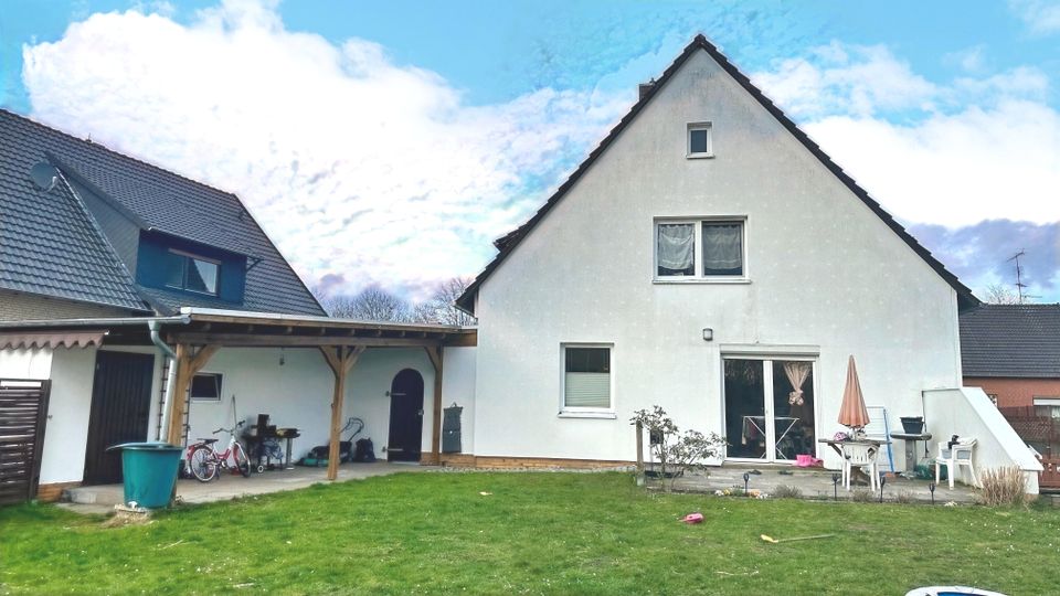 Solide Kapitalanlage: Vermietetes Zweifamilienhaus mit Garage und Carport! in Rethemer