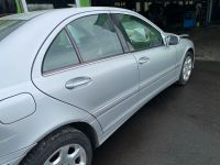 Türen Tür Kotflügel rechts Mercedes W203 Limo Farbcode 744 Rheinland-Pfalz - Andernach Vorschau