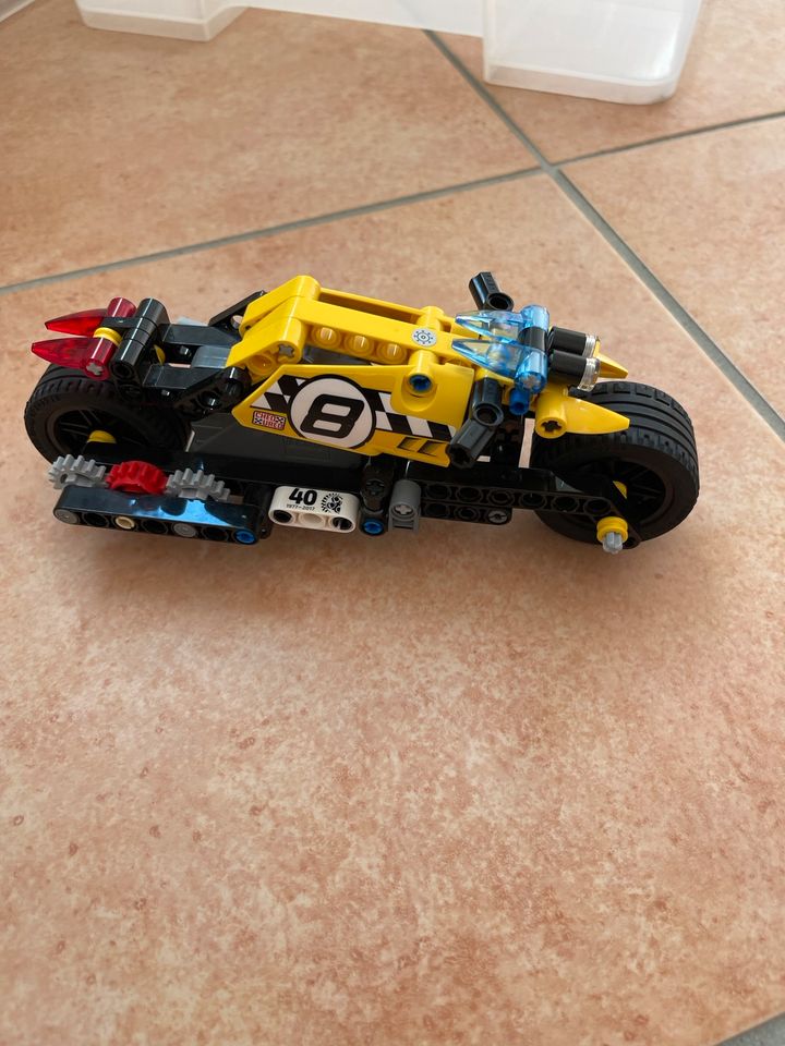 LEGO Technic Stunt-Motorrad (42058) in Nordenham