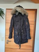 KHUJO Winterjacke mit Fellkaputze, Gr. S, schwarz, neuwertig Bayern - Meitingen Vorschau