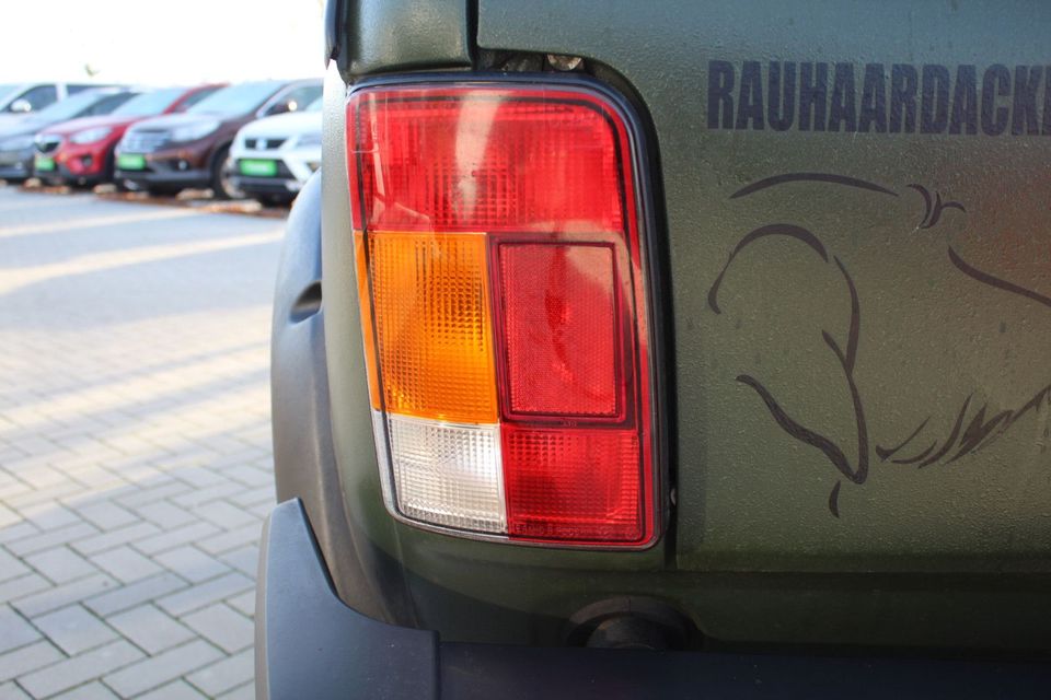 Lada Niva 4x4 RAPTOR-LACK/Seilwinde/DACHTRÄGER/KLIMA in Bersteland