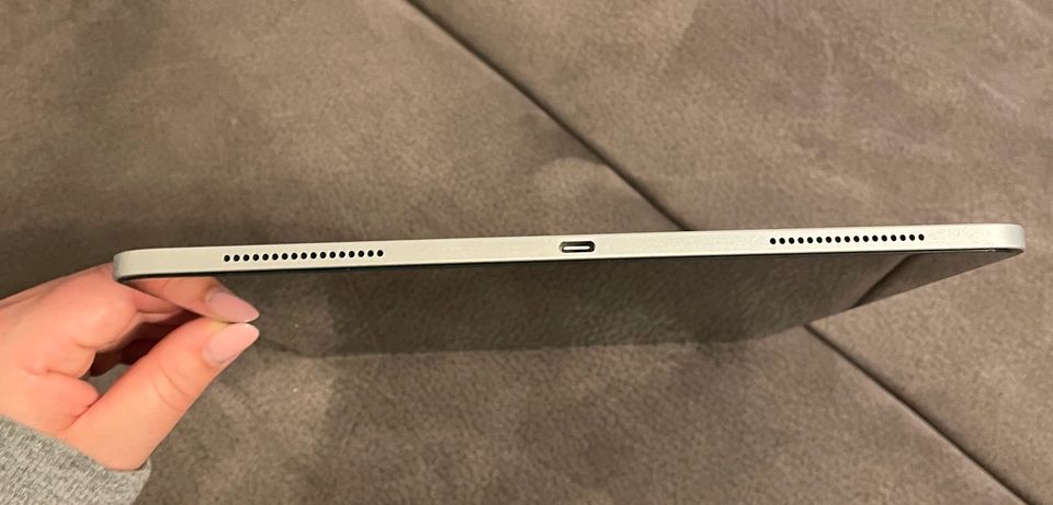 Apple iPad Pro 12,9“ WiFi 256gb - Silber 4. Generation (2020) in Florstadt