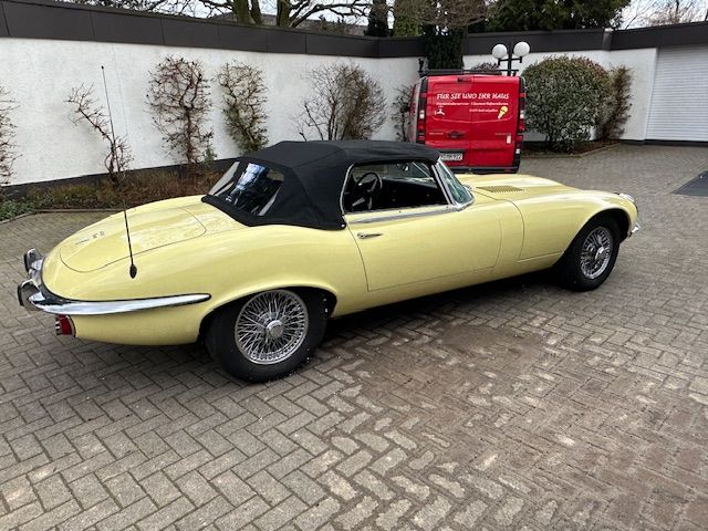 Jaguar E-Type V12 Cabrio in Bad Salzuflen