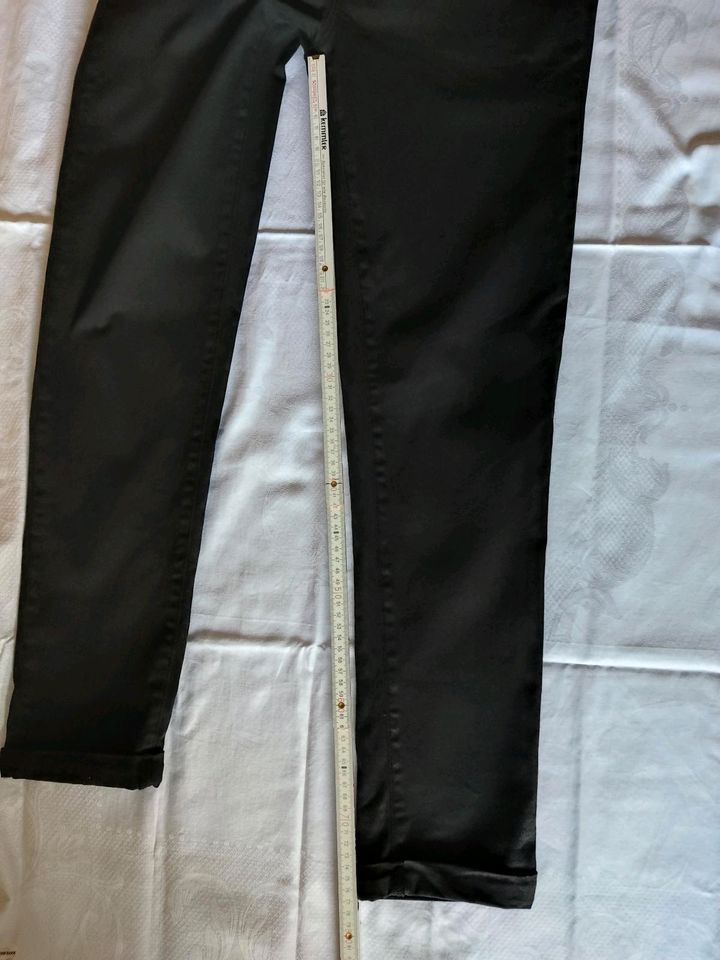 Tausche JOHN BANER Jeans 38 WIE NEU (2×getragen)schwarz in Haigerloch