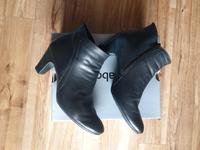 Gabor Stiefeletten Echtleder schwarz Gr. 7 40,5 Köln - Köln Dellbrück Vorschau