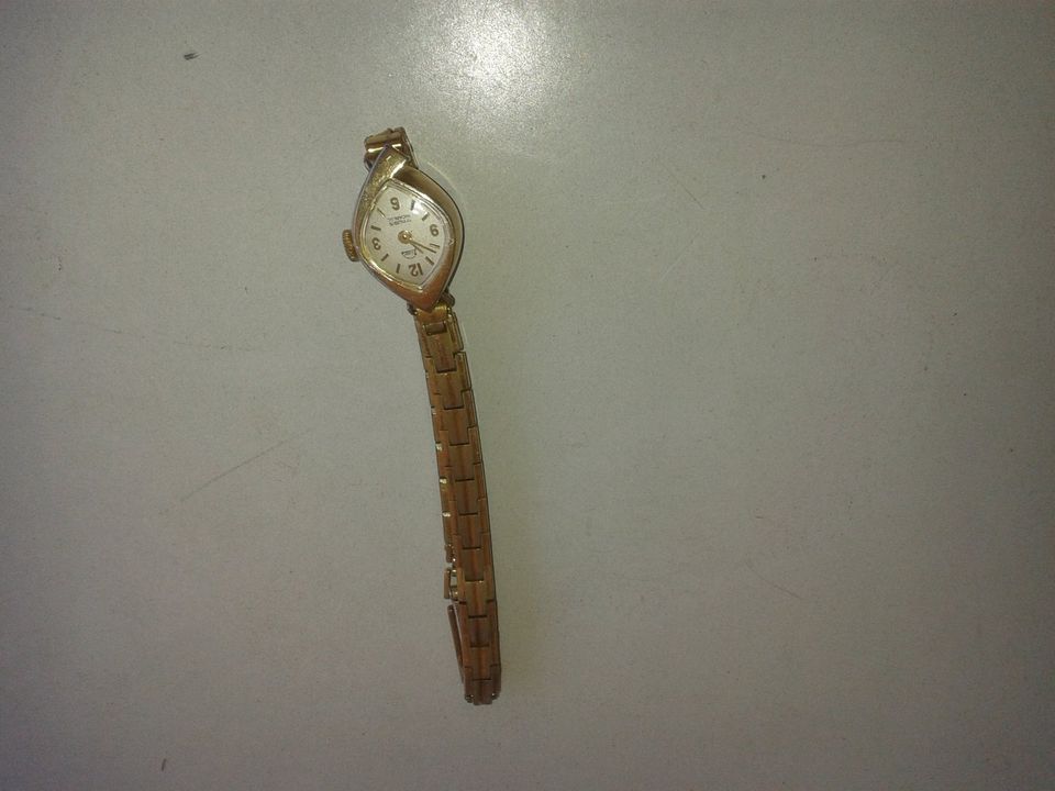 Zico Damen Armbanduhr in Ahlen