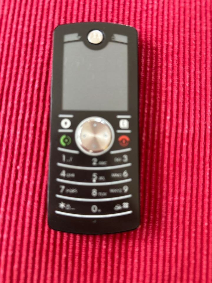 Motorola MOTOFONE F3 GSM 900/1800 in Esslingen