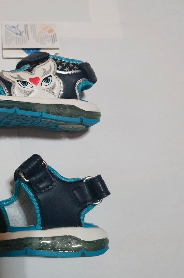 Geox Sandalen Mädchen Gr. 21 *Neue, blinkende Schuhe in Illingen