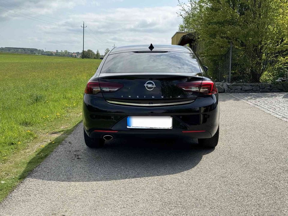 Opel Insignia Grand Sport Business Innovation ÖSTERREICH in Neuhaus am Inn