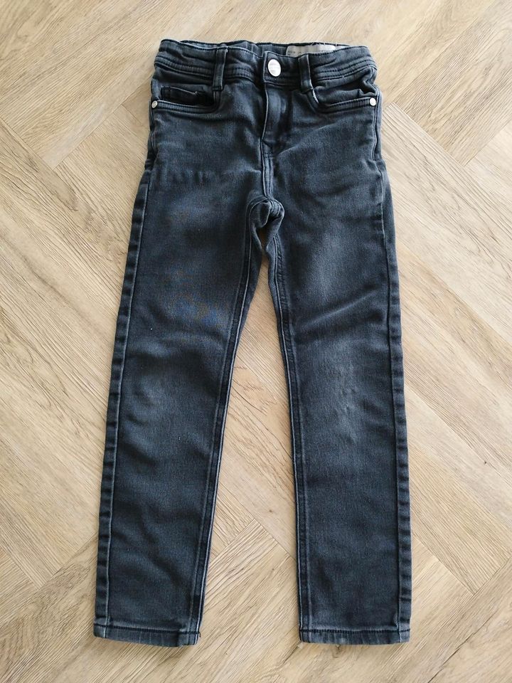 Jeans schwarz pepperts in Neutraubling
