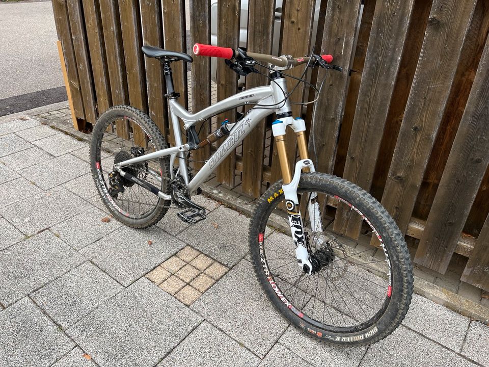 Santa Cruz Nomad v2 26“ Mountainbike Enduro Downhill in Eschbach