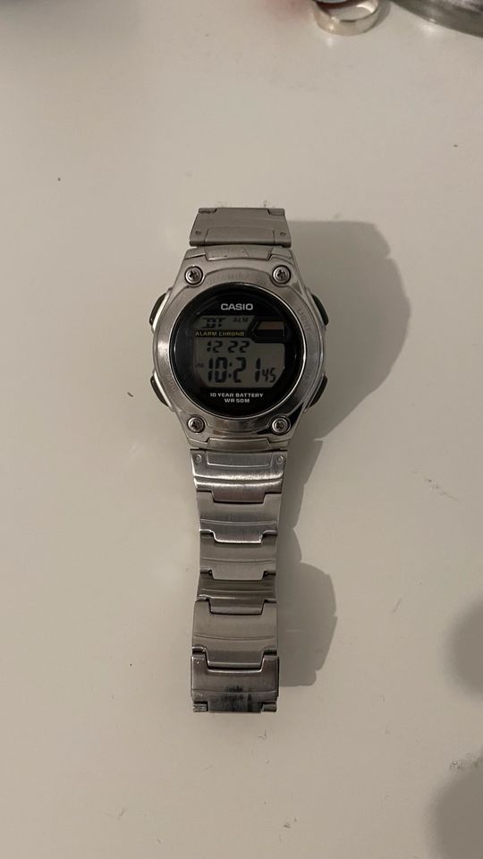 Casio Uhr Wasserdicht Alarm in Hannover