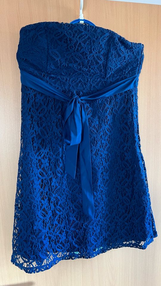 S.Oliver Damenkleid Abendkleid Kleid Gr. 38 Blau schulterfrei in Abenberg
