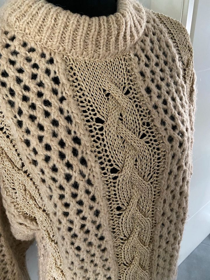 Zara Wollpullover Beige Lurexfäden Gold M in Saarbrücken