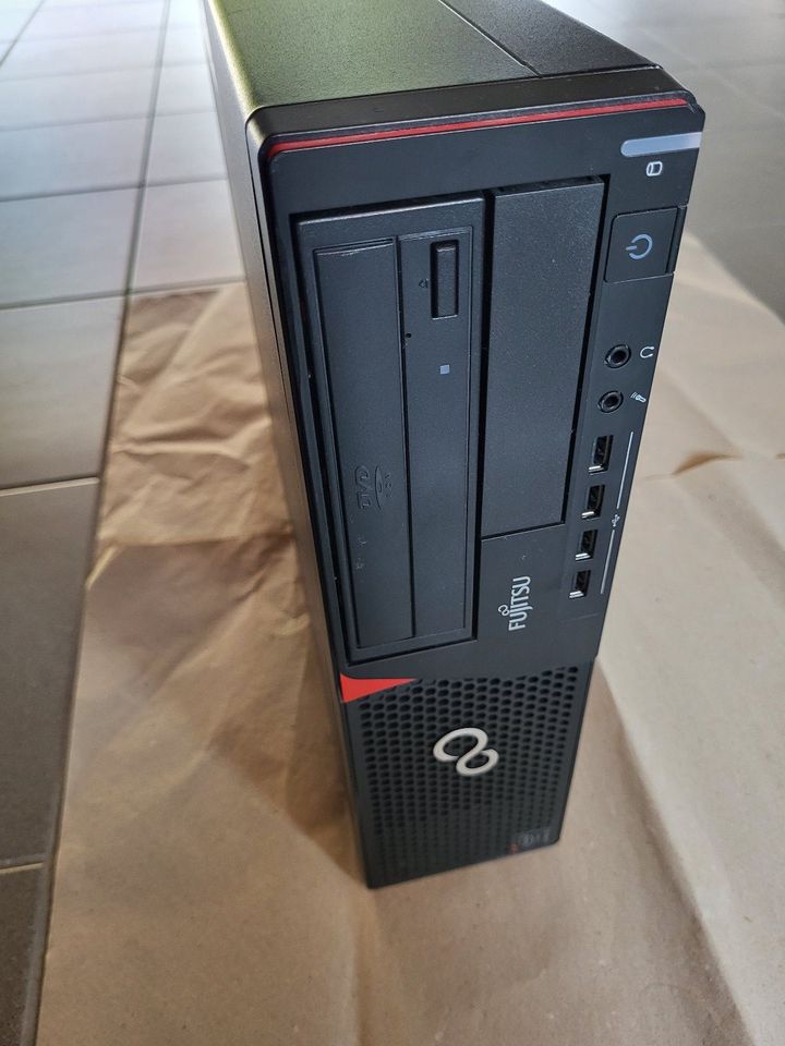 Fujitsu PC Computer Intel i5 Win11 NVIDIA MS-OFFICE Desktop in Burghausen