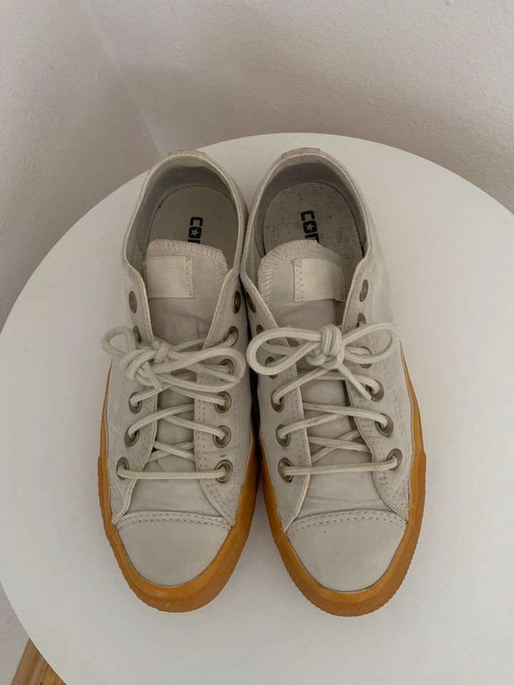 Converse Low Chucks Sneaker beige weiß braun 37,5 in Weil der Stadt