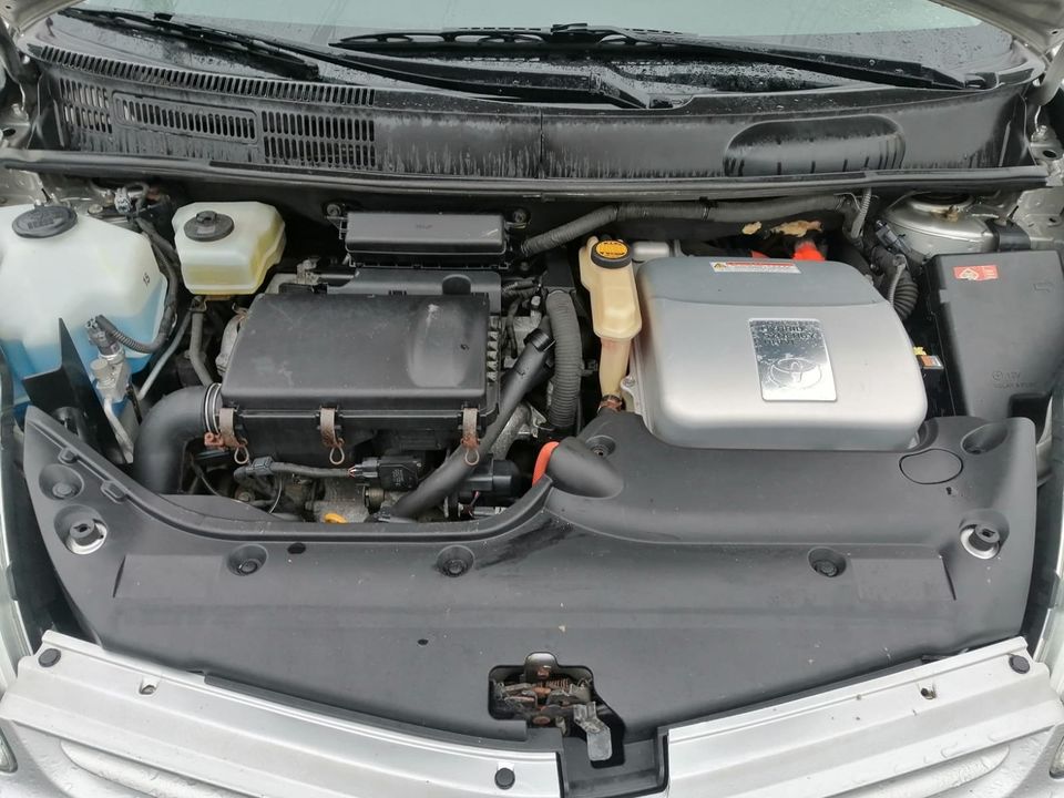 Toyota Prius 1.5 Hybrid Automatik , Klima in Berlin