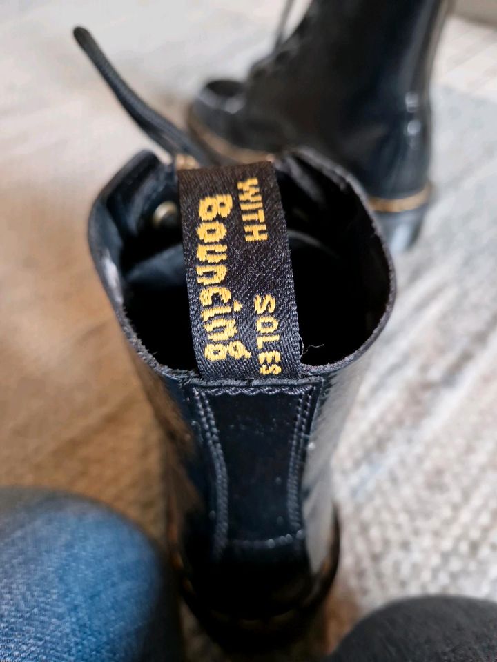 Dr. Martens Stiefel Boots schwarz Lack Gr.38 in Weßling