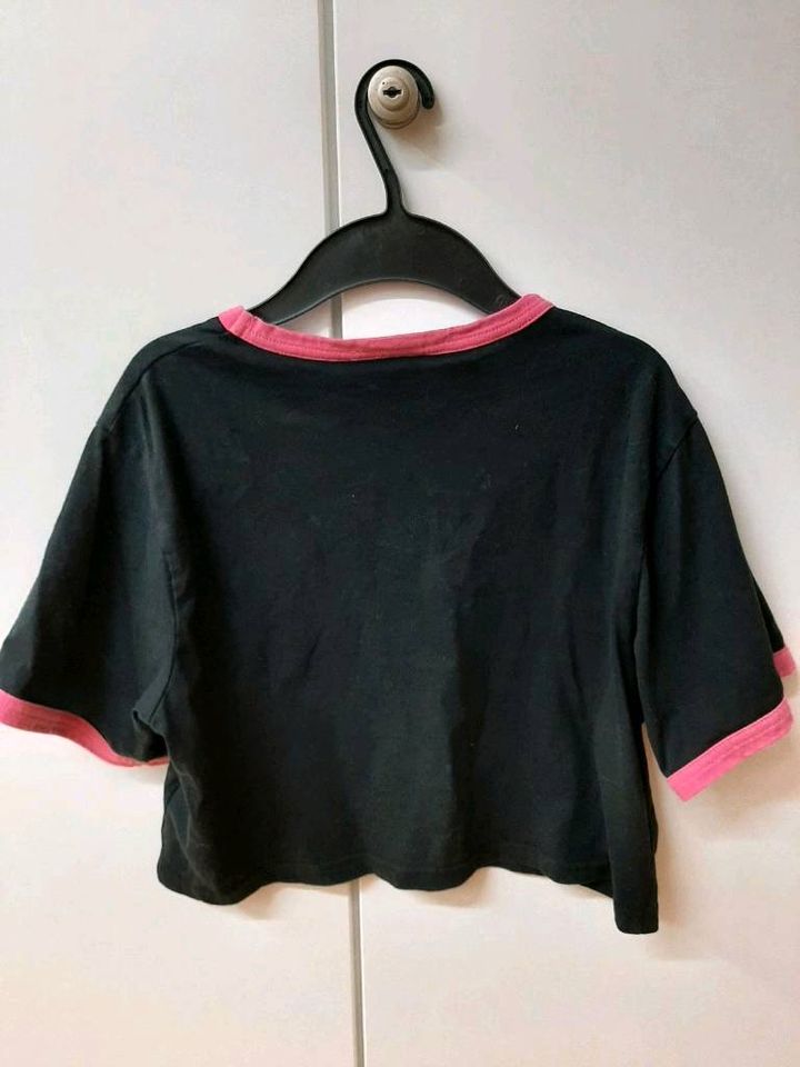 Crop Top Ellesse bauchfrei kurz Pink gelb lila (38 Größe M) in Bonn