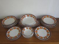 Tirschenreuth Vintage Speise Service weiß orange braun 25 Teile Aubing-Lochhausen-Langwied - Aubing Vorschau