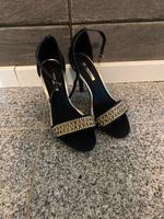 Sehr elegante Sandalen Neu Hessen - Wetter (Hessen) Vorschau