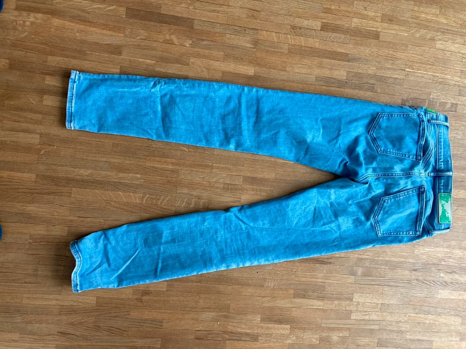 Replay Jeans „Vivy“ in Größe 25 in München