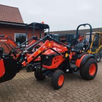 ► SOFORT KAUFEN ◄ Avenger 26 Kompakttraktor - Rasenreifen & Frontlader - Ideal für Rasenpflege, Stallreinigung, Heu- und Strohtransport sowie Materialbeförderung Niedersachsen - Heemsen Vorschau