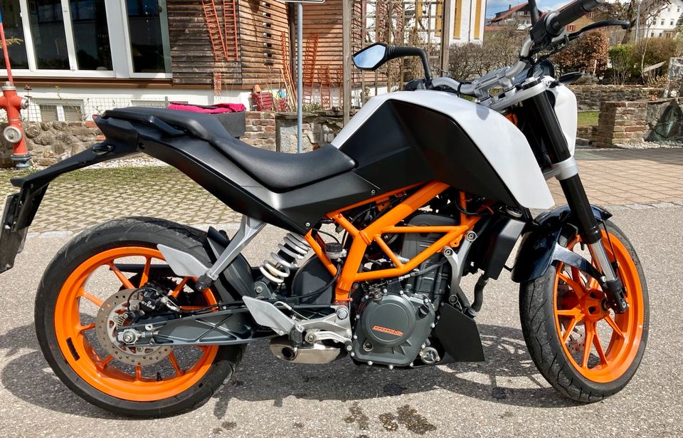 KTM Duke 390 in Oy-Mittelberg