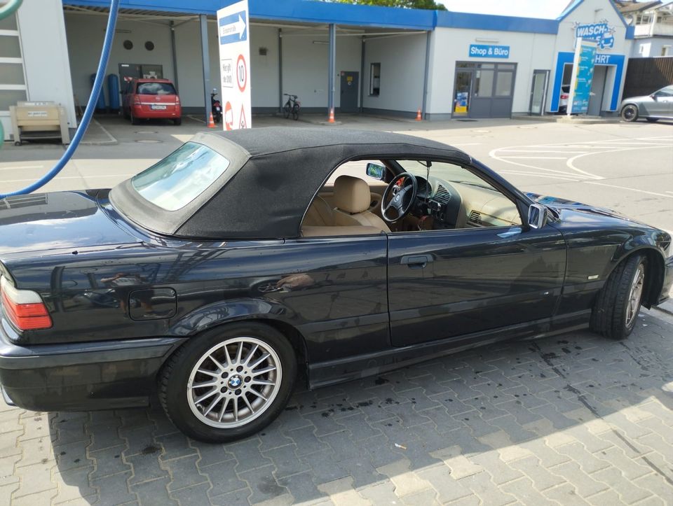 BMW 3er 318i Cabrio in Regensburg