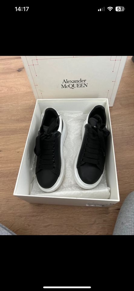 Alexander mcqueen sneaker gr 37 in Memmingen