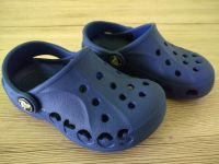 Crocs Kinder Badelatschen Hausschuh Schlappen Gr. 24/25 TOP Sachsen - Höckendorf Vorschau