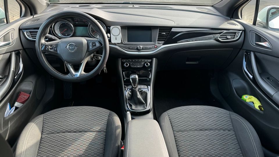 Opel Astra 1.6CDTI Dynamische Fast Full Ausstattung Sport Top in Ahnatal