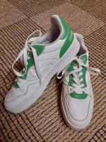 Turnschuhe von Zara Hessen - Hohenstein Vorschau