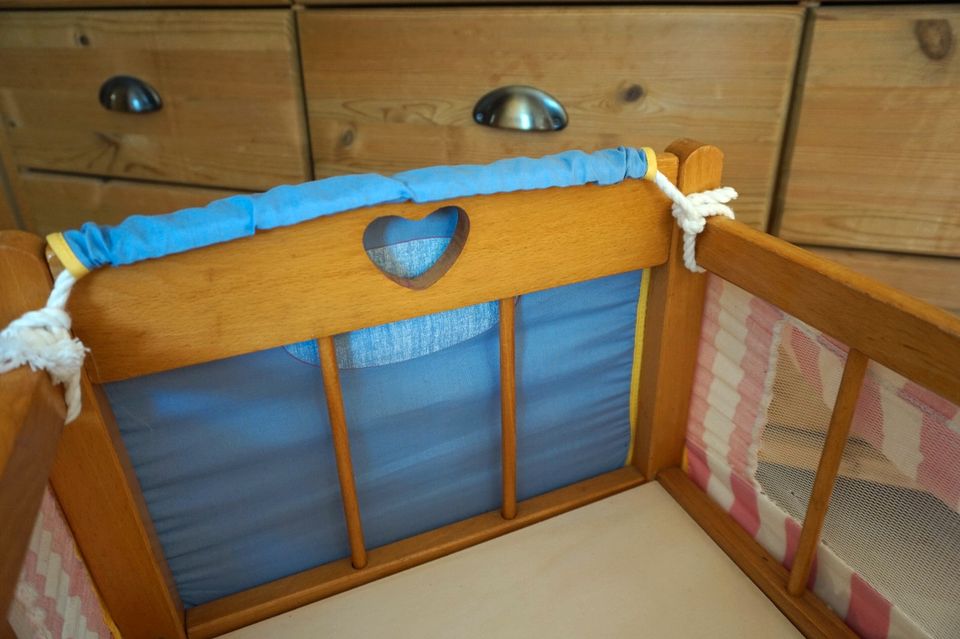 Puppenbett Holz Kinder Spielmöbel Spielzeug Bett Mädchen Wiege in Triptis