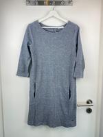 Blau-Weißes Kleid m. Taschen (Tchibo / Gr. 36-38) Niedersachsen - Burgdorf Vorschau