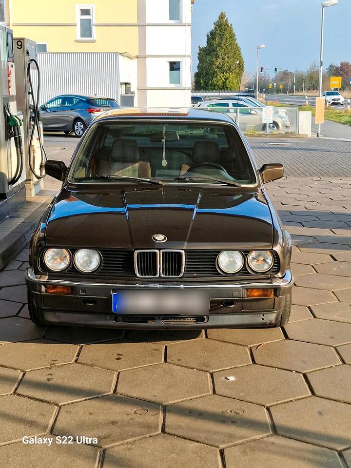 bmw e30 325i in Rüsselsheim