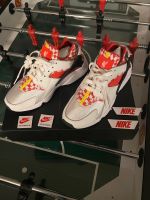 Nike Air Huarache x Liverpool FC LIMITED EDITION Gr. 38,5 Berlin - Neukölln Vorschau