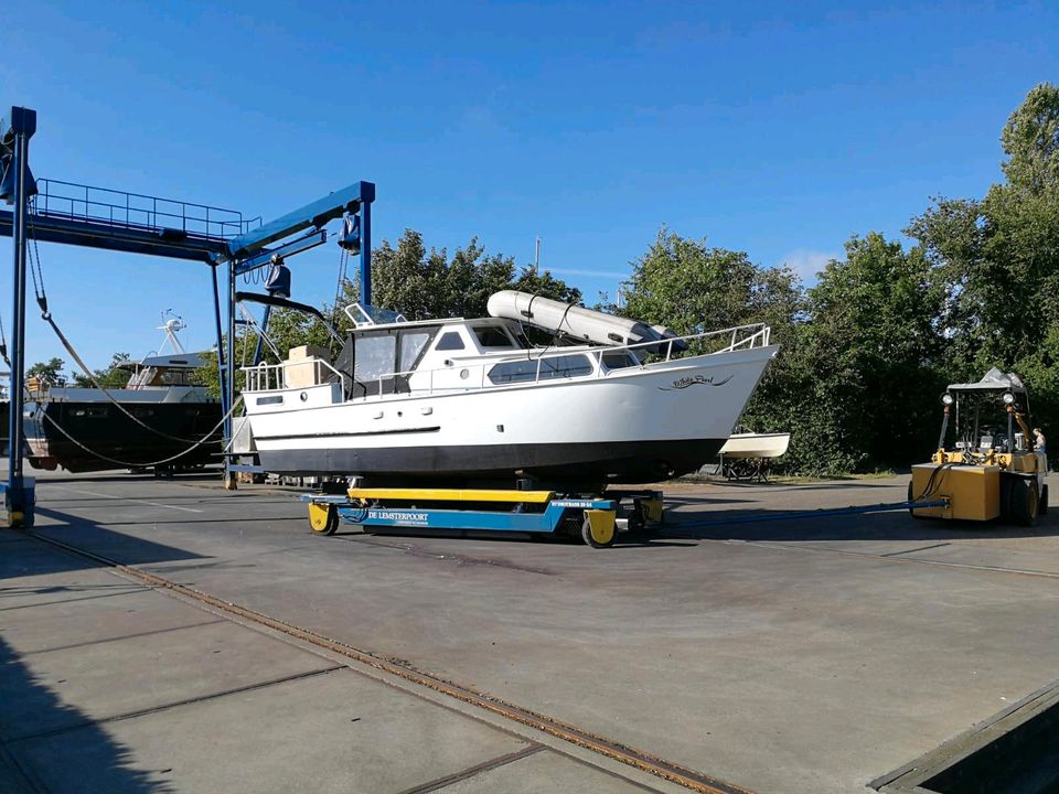 9,5m Boot mit Bugstrahlruder GPS Wechselrichter Dusche Warmwasser in Hagen