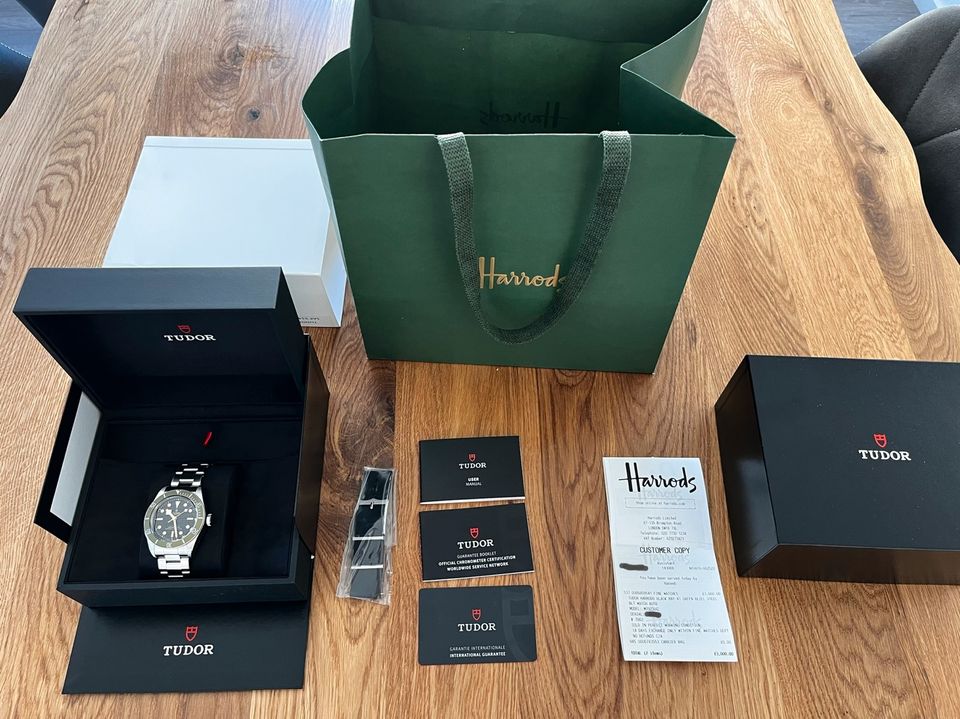 Tudor Black Bay Harrods 79230G *ungetragen* *verzollt* in Gründau