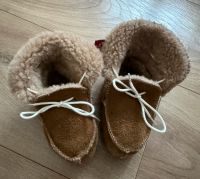 Lammfell Babyschuhe Mokassins Hausschuhe Nordrhein-Westfalen - Meckenheim Vorschau