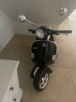 Kinder Vespa Roller mit Ladegerät funktionsfähig Bayern - Eching (Niederbay) Vorschau