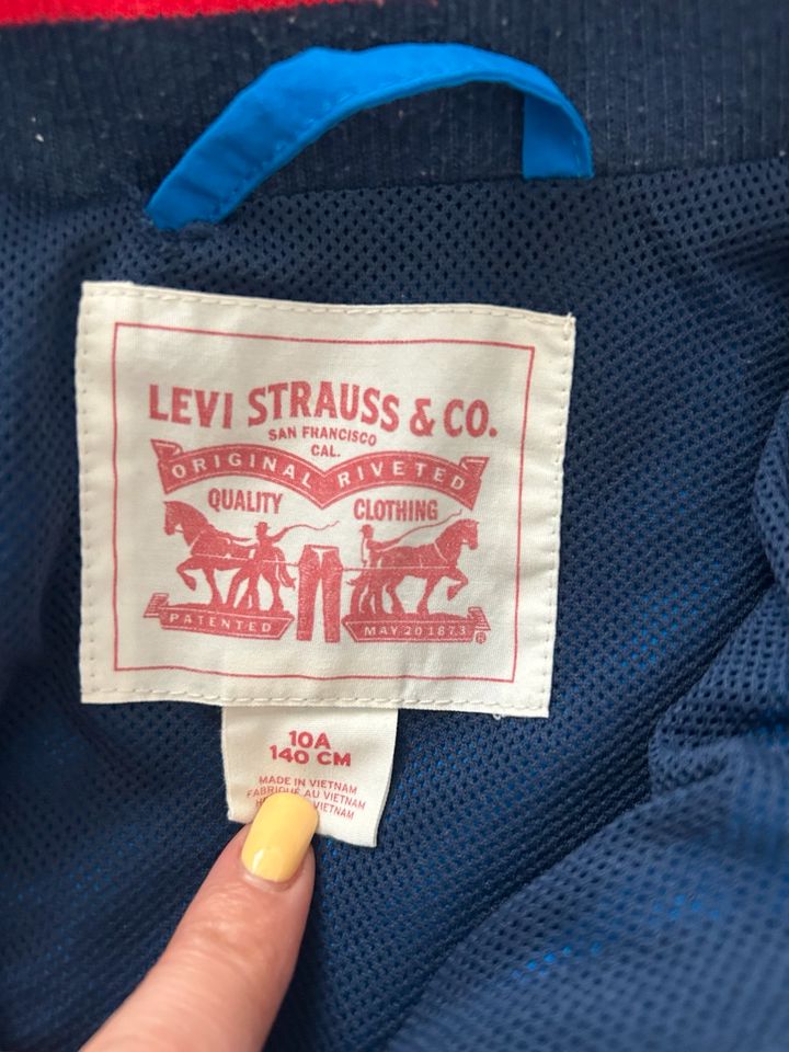 Kinderjacke Levi's Herbst/Frühjahr in Gründau