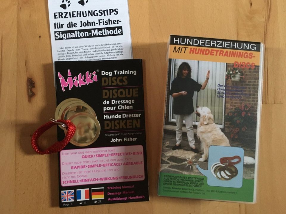 Hundeerziehung mit Hundetrainings-Discs - Set VHS-Video + Discs in Stettfeld