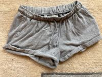 Hellgraue Shorts von H&M, guter Zustand, Gr. S Bayern - Büchlberg Vorschau