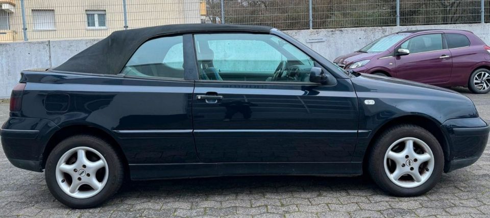 VW Golf 4 Cabrio *1.6 Benziner,  TOP Zustand in Langen (Hessen)