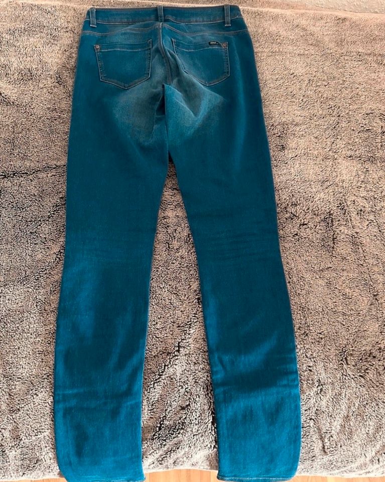 Jeans Hose Marke: Only Damen Größe L blau in Hockenheim