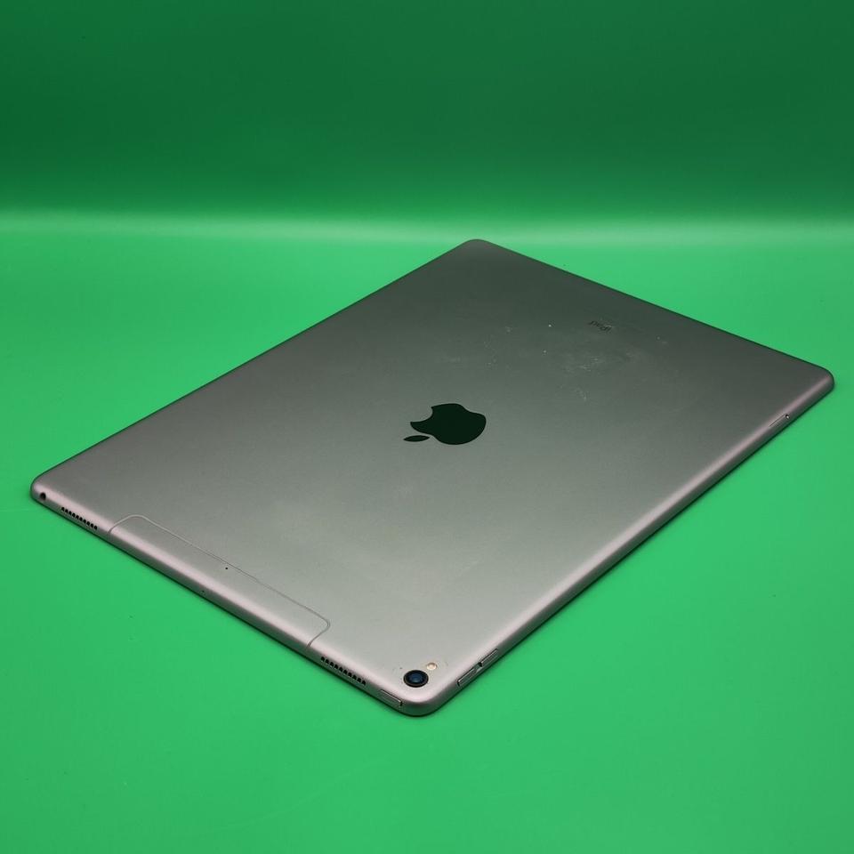 ❌ iPad Pro 12.9“ 2. Gen 256GB A1671 WiFi+Cell Gebraucht J812 ❌000 in Berlin