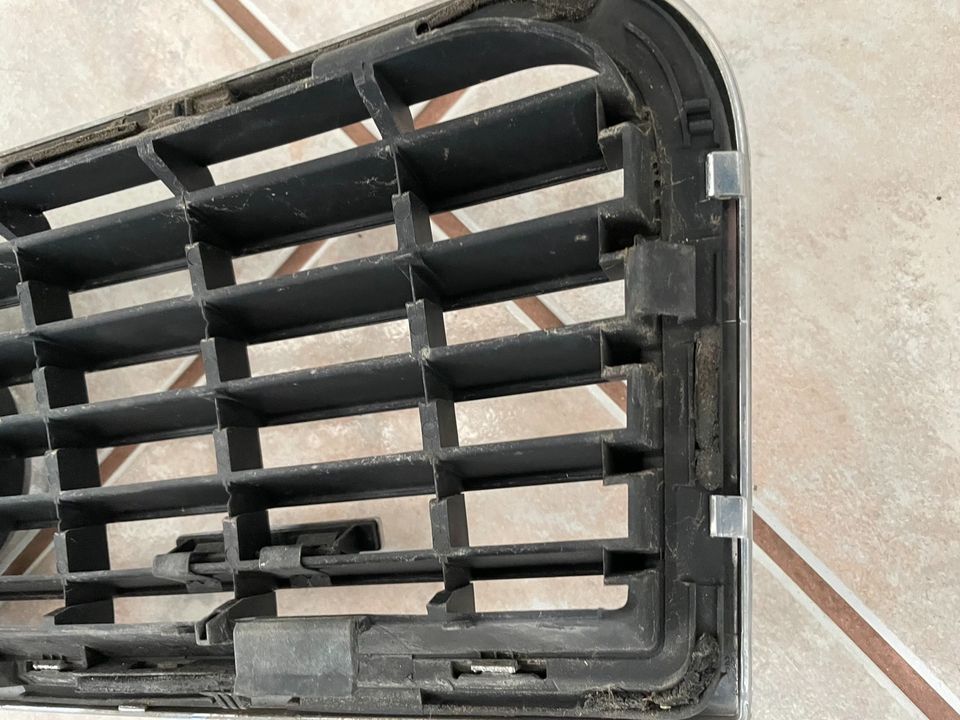 ⭐⭐⭐   Audi A4 B6 Quattro Kühlergrill   8E0853651B   TOP   ⭐⭐⭐ in Geisenfeld